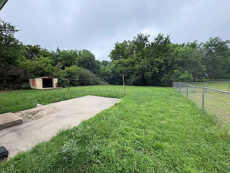 404 W Heron St — Photo 13