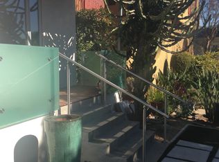 9121 Airdrome St, Los Angeles, CA 90035