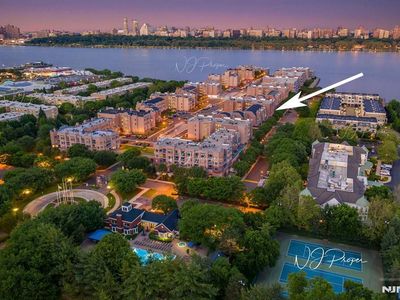 304 Thornton Ct #304, Edgewater, NJ, 07020