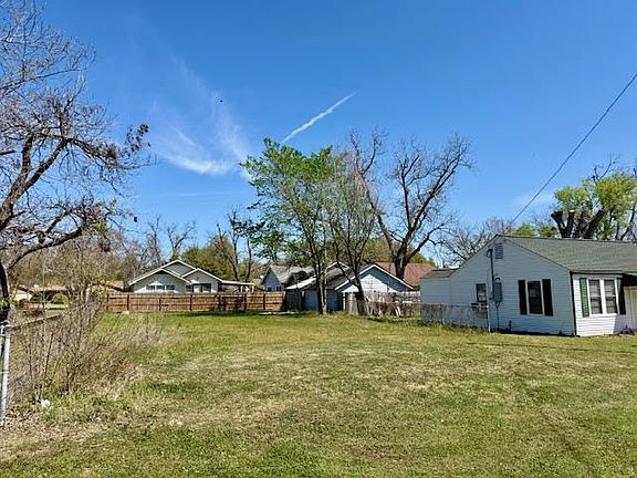 3rd image of E 9th St