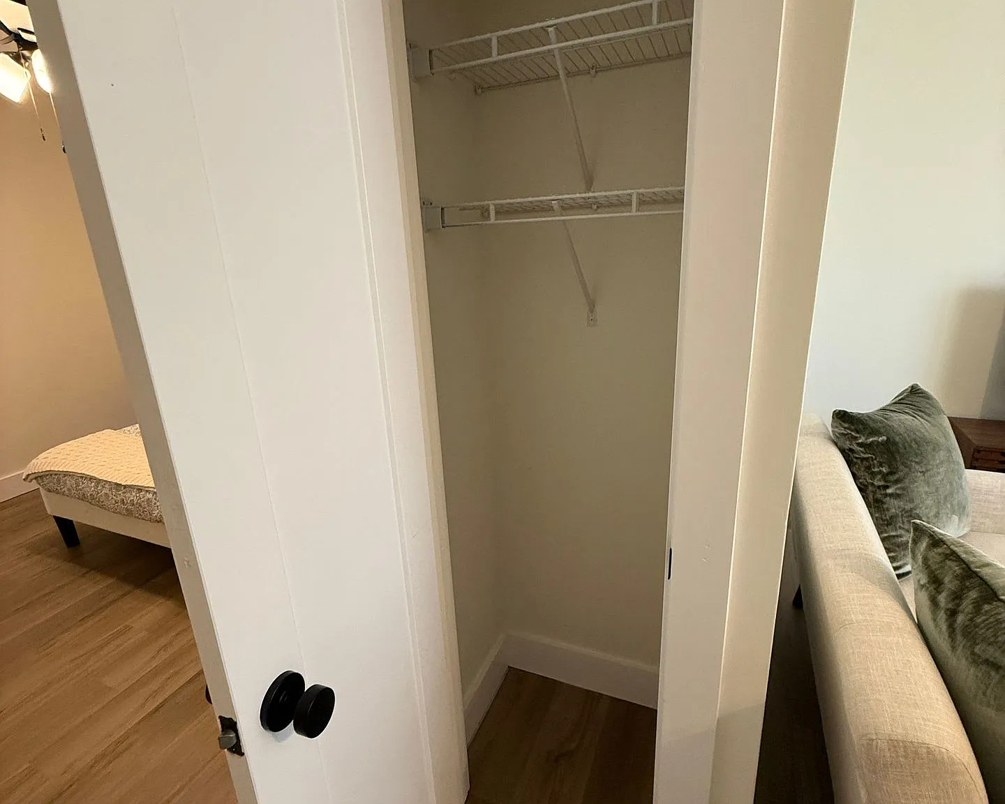 1020 College — Photo 3