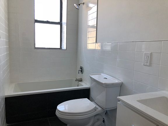 3rd image of 168 Clinton Ave APT 5Q
