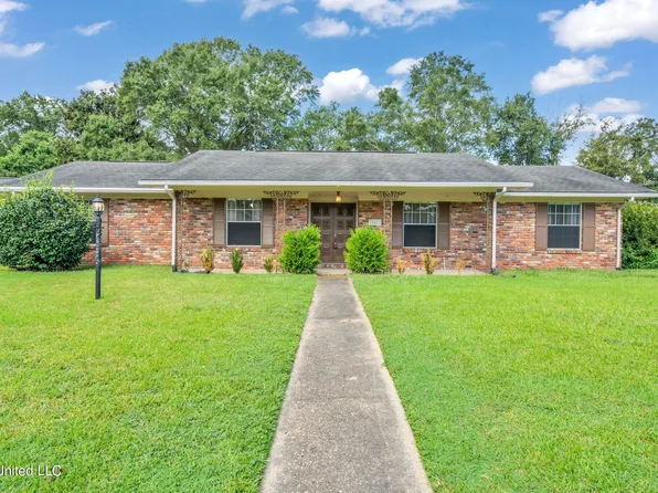 15652 Parkwood Dr S, Gulfport, MS 39503