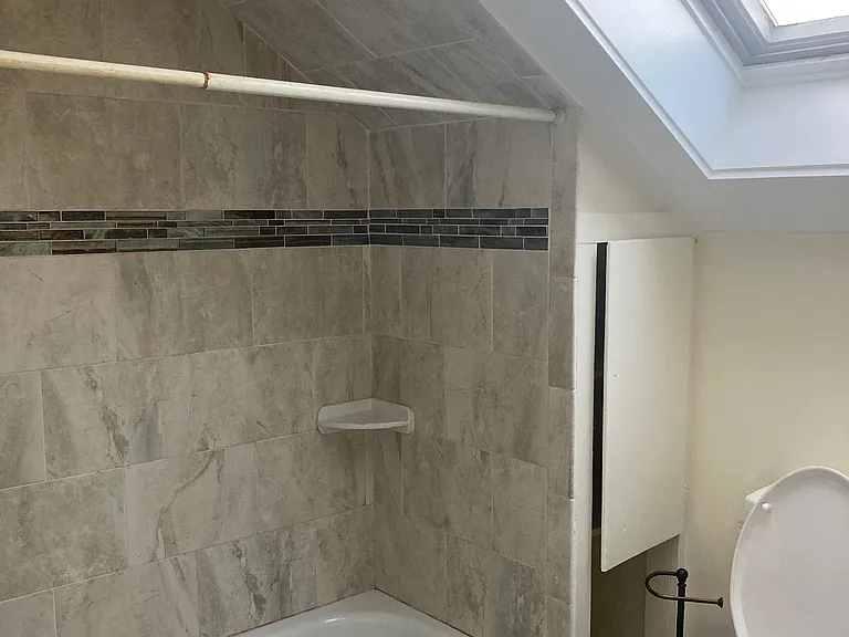 28 1/2 Grove St #3 — Photo 11