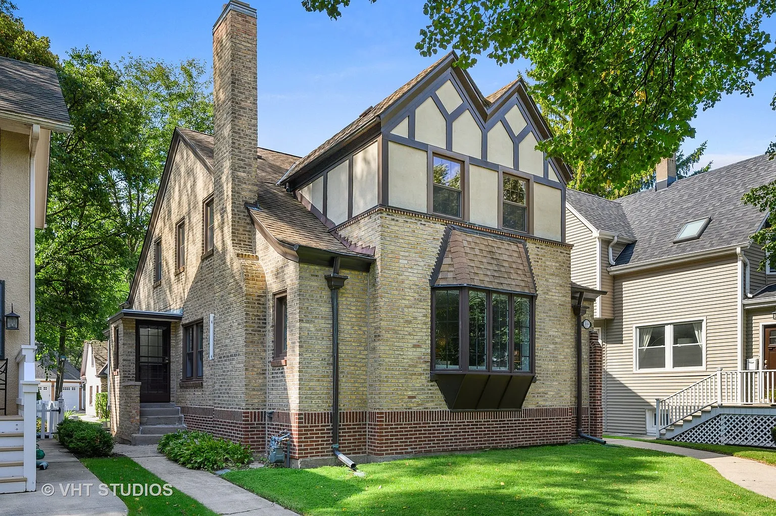 139 Prairie Ave photo 1