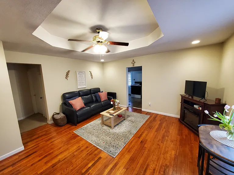 328 Milton Ave #1 — Photo 2
