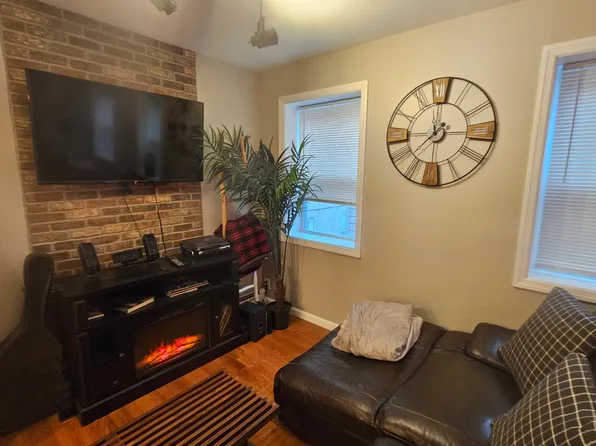 717 22nd Street image 3 of 18