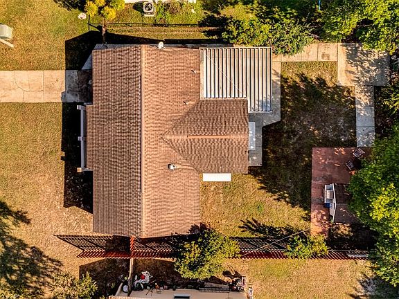 3rd image of 7206 Dipaola Dr