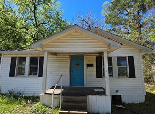 515 N Hickory St, Vivian, LA 71082