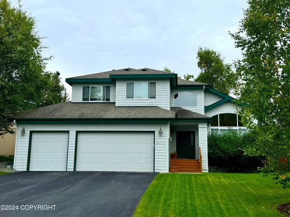 8718 Lassen St, Eagle River, AK 99577