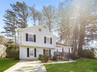 1226 Harvest Dale Ct, Stone Mountain, GA 30088