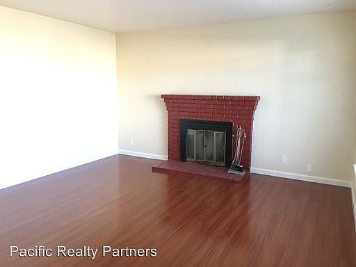 2nd image of 468 Schafer Rd