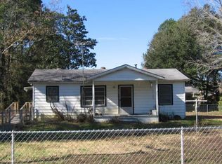 385 Chevis Rd, Savannah, GA 31419