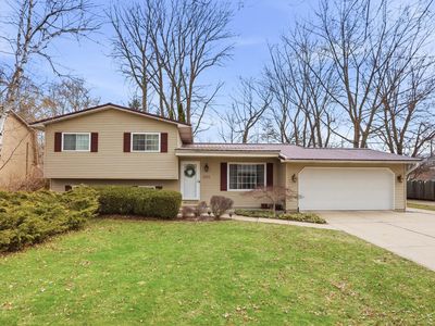 3804 Sweetbrier Ter, Midland, MI, 48642