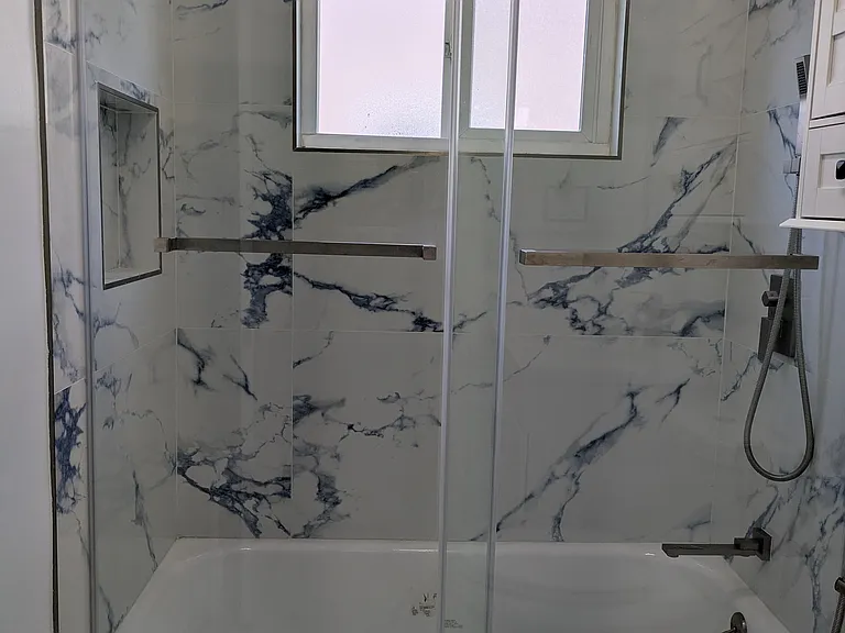 2355 Bennington Ln — Photo 17