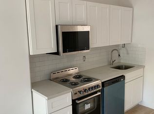 93 Orient Ave FLOOR 2, Jersey City, NJ 07305
