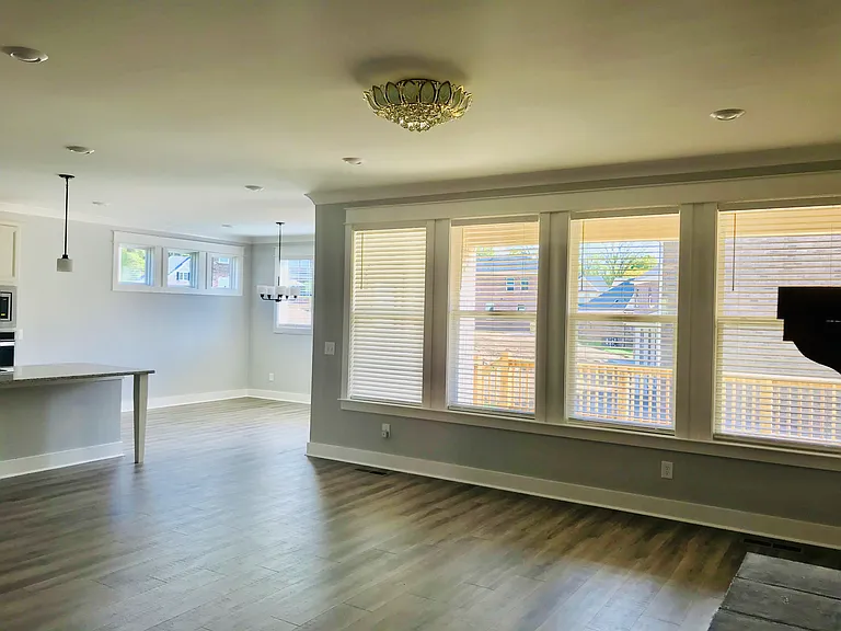 3038 Oxford Dr — Photo 7