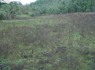 W Lookingglass Rd, Roseburg, OR 97471