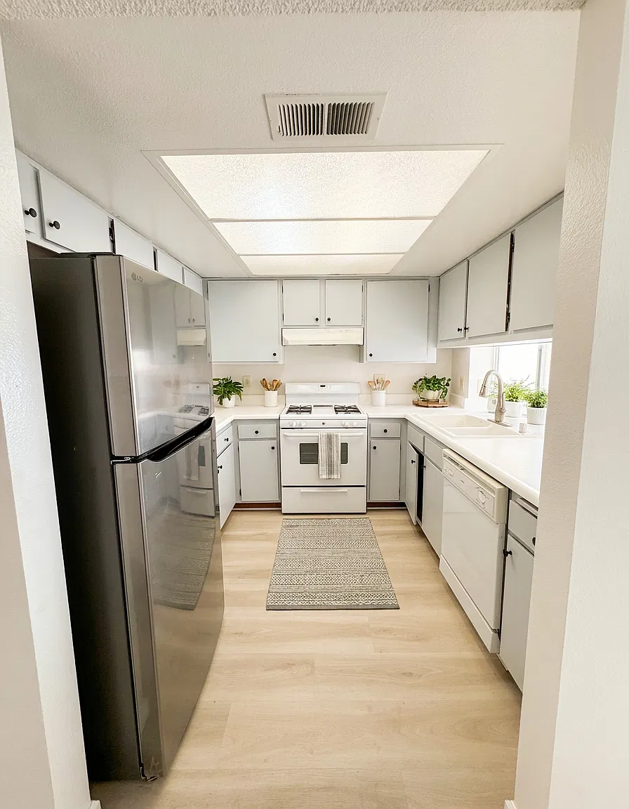 1127 Calle Linares - 1 — Photo 4