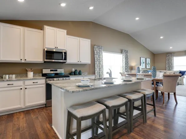 1454 Freedom Ln, Delano, MN 55328