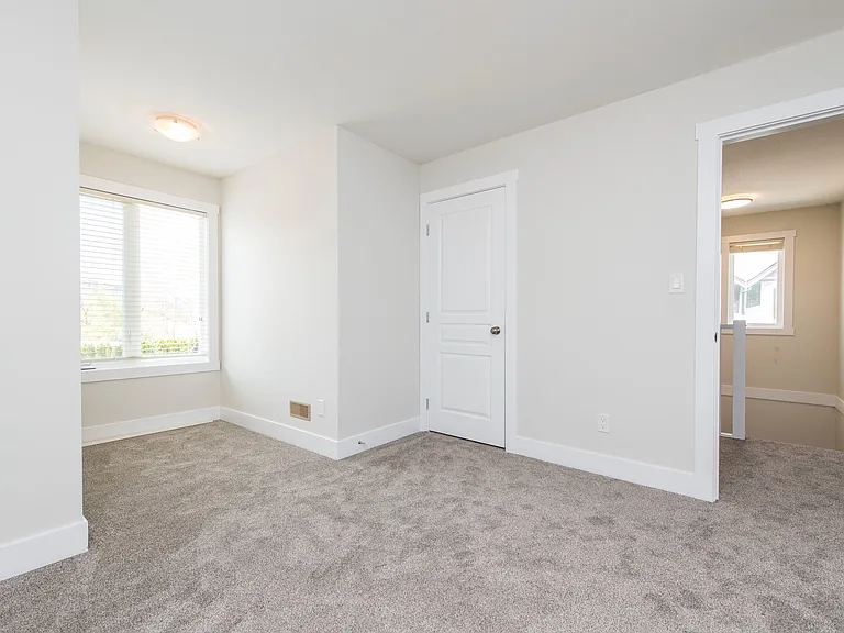 8491 Piper Cres #6 — Photo 14