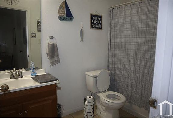 5th image of 1431 Kayton Ave