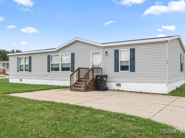 135 Shapell Ln NW, Grand Rapids, MI 49534
