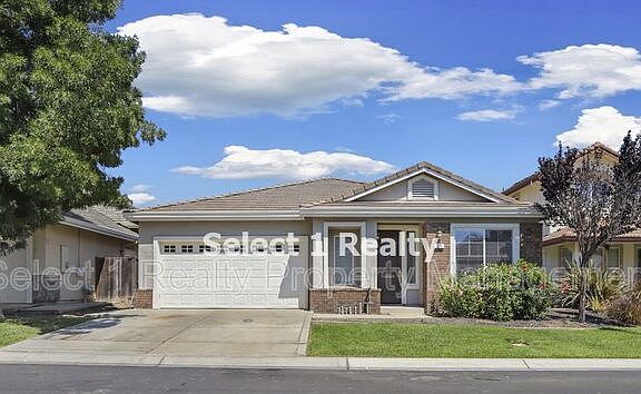 3rd image of 321 Oroville Ct