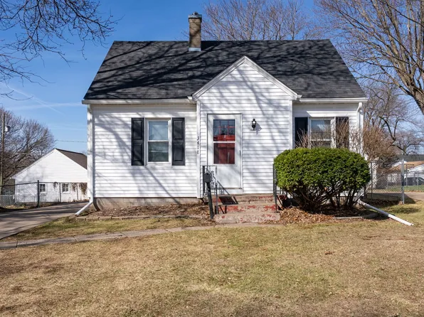 3418 Taylor St, Davenport, IA 52806