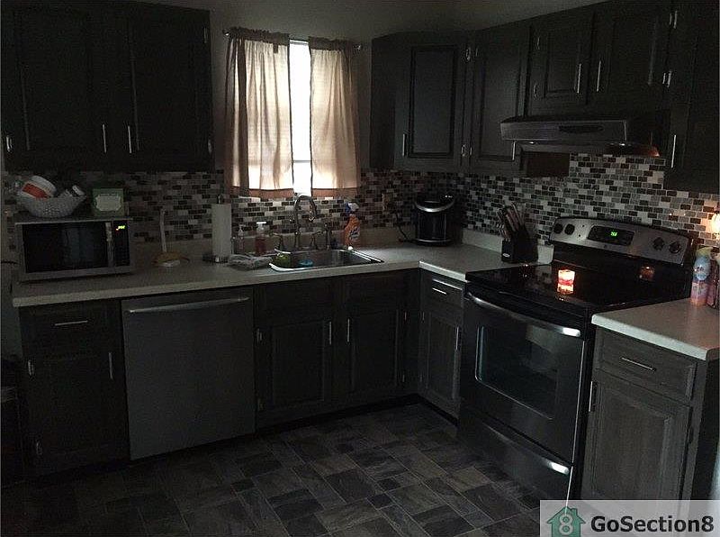 2nd image of 2184 Avenue B