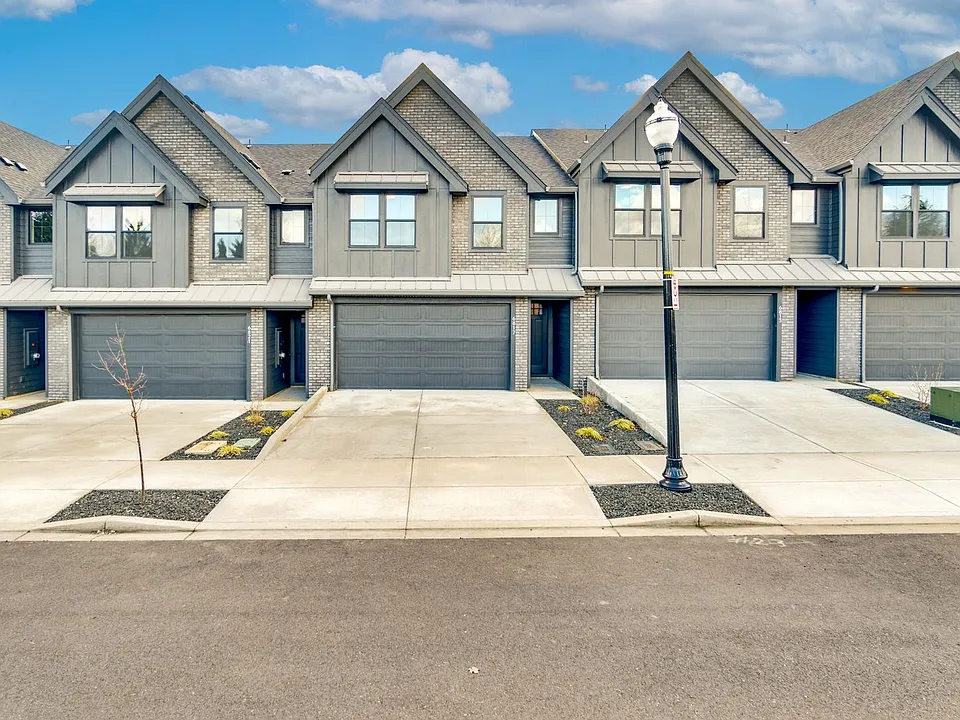 6817 NE 132nd Way