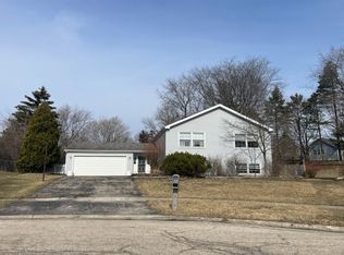 590 Ivy Ct, Lake Zurich, IL