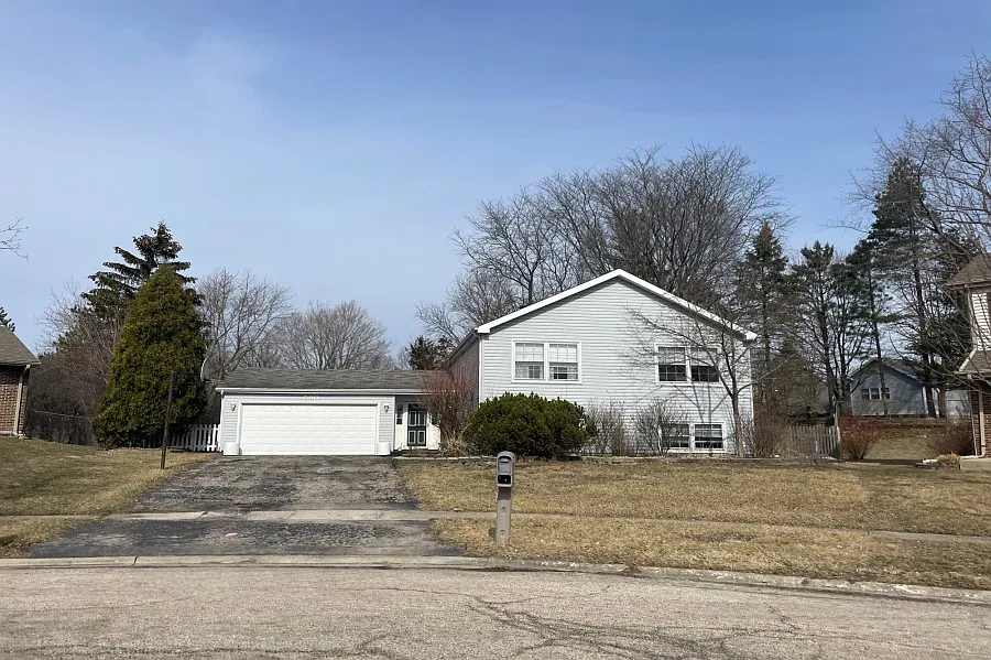 590 Ivy Ct photo 1
