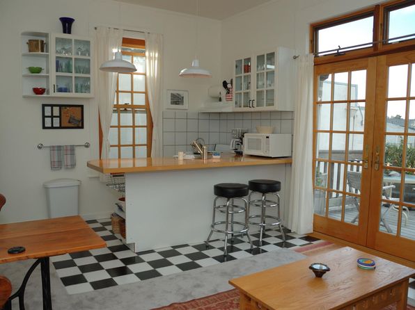 6 Main St #6