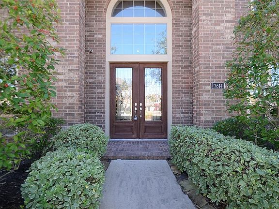 4th image of 7614 Sheffield Ct