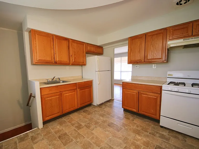 105 Clearview Dr — Photo 6