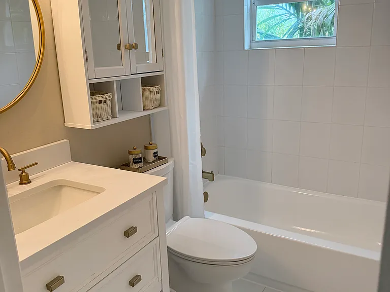 2920 SW 28th St #407 — Photo 4