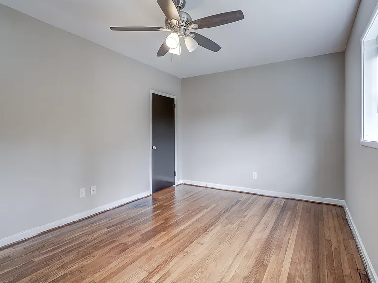 101 Tempsford Ln #H — Photo 14