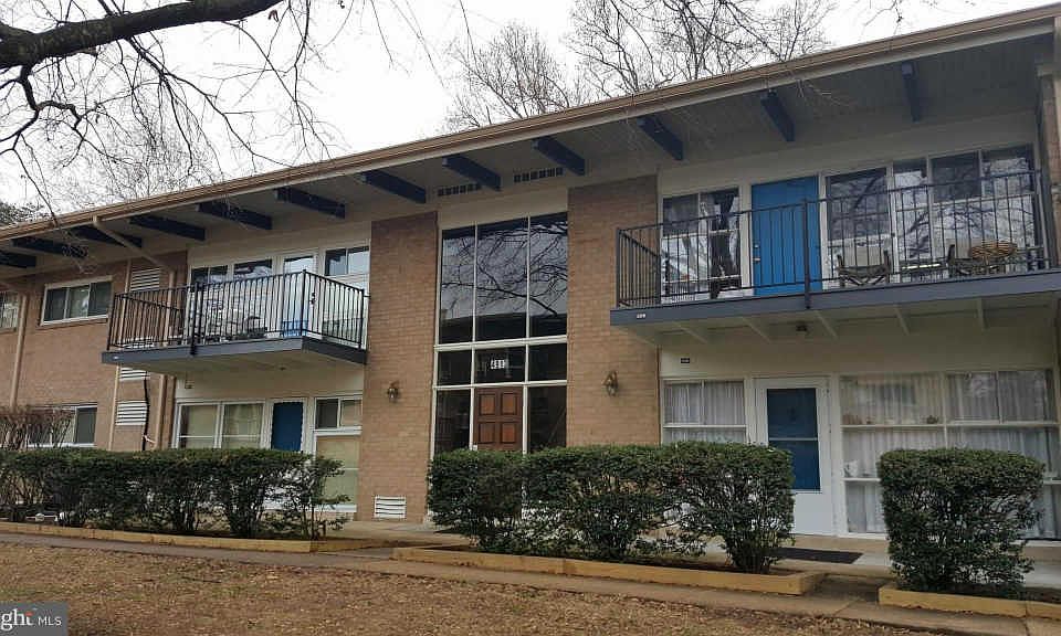 1st image of 4913 Americana Dr APT 206