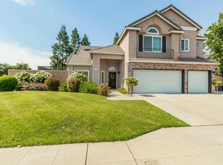 1323 Oak Ave, Clovis, CA 93611