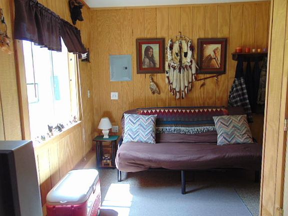 4th image of 10956 Daniels Dr