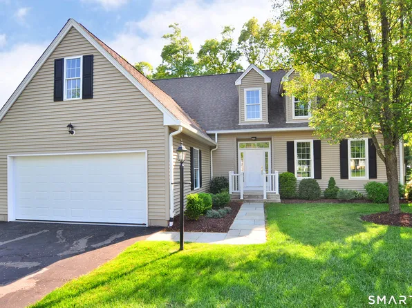 18 Cavendish Place #18, Avon, CT 06001