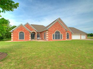 1107 Houser Ln, Blanchard, OK 73010