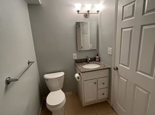 25 Astor Pl, Jersey City, NJ 07304