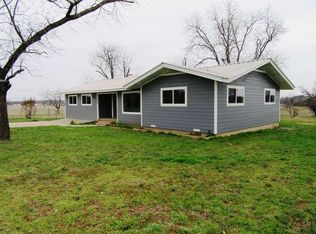 1207 W Haynie St, Llano, TX 78643