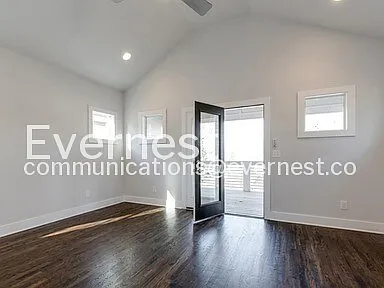 336 Queen Ave — Photo 17