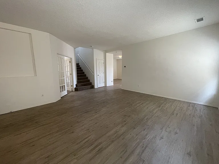 3540 Clear Creek Rd NE — Photo 2