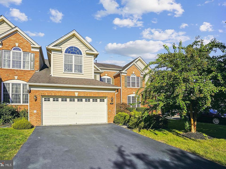 1st image of 5754 Amelia Springs Cir