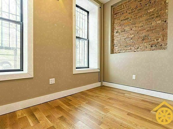 3rd image of 298 Gates Ave #2E