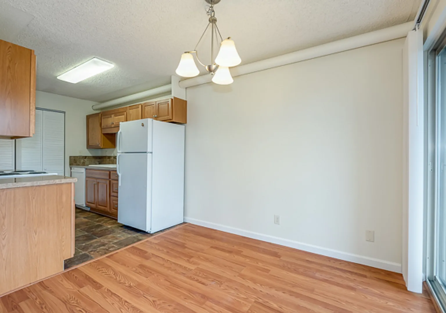 2034 Minor Apartments — Photo 3